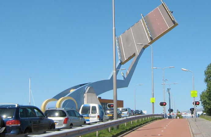 Los puentes móviles más espectaculares del mundo