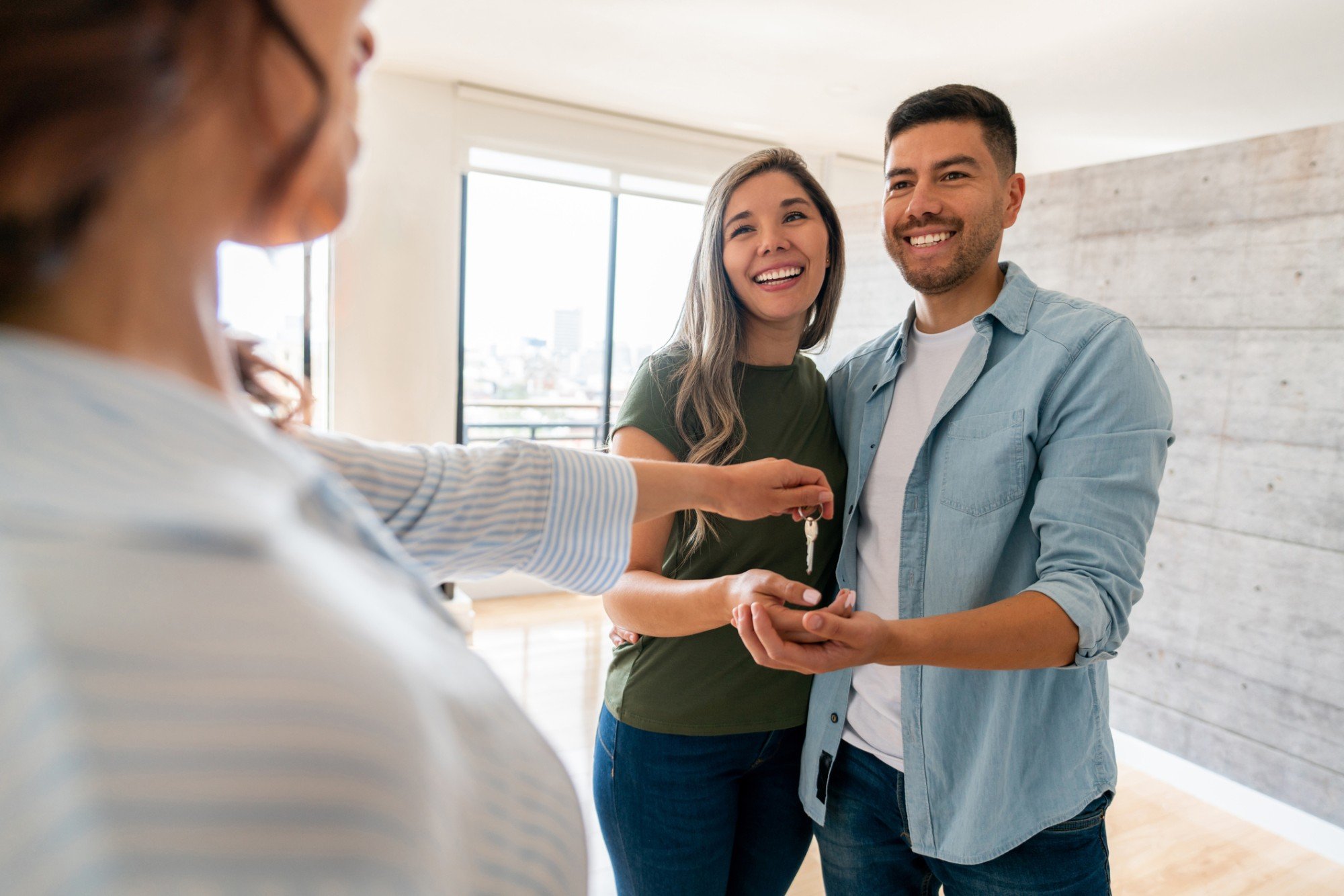 ¿Es mejor comprar propiedades en preventa o propiedades ya construidas? 