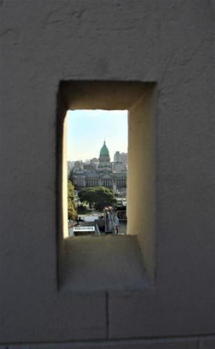 Ventana al Congreso en el Palacio Barolo.