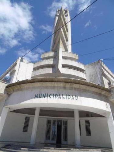 Municipalidad de Alberti. Fachada estilo Art Decó.